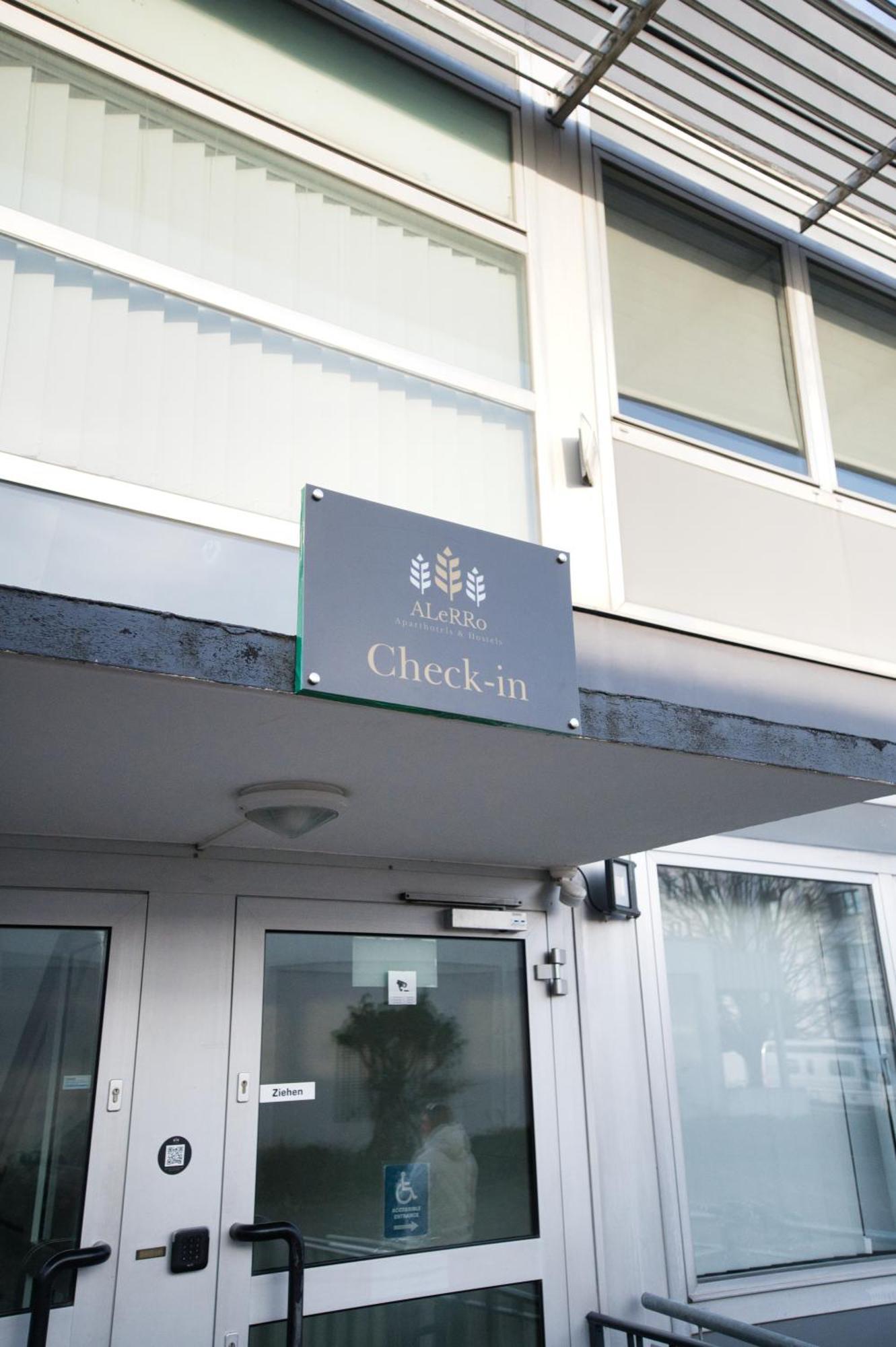 Hostel Messe Laatzen Exterior foto